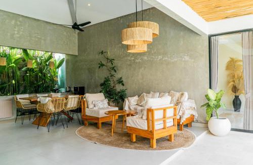 Banjar Semer Villa | Honey Mandarin - 2BR Villa in Kerobokan
