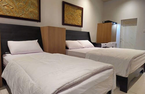 Sunset Road Hotel | Hotel Dakozi Living