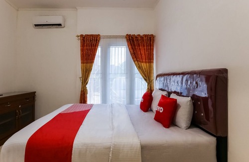 Padang Hotel | Hotel O Mine Residence