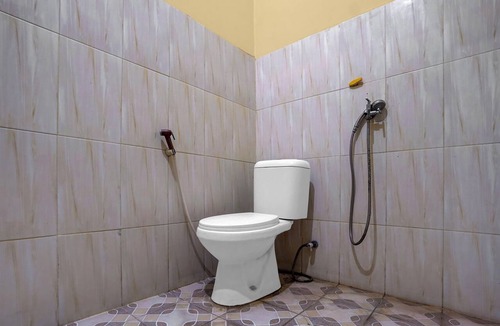 Surabaya Hotel | Hotel O near City of Tomorrow Mall formerly Vandhela Homestay