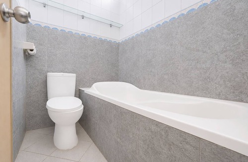 Bungurasih Hotel | Hotel O near City of Tomorrow Mall