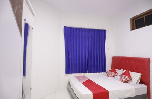 Lubuk Baja Hotel | Hotel O Octav Homestay