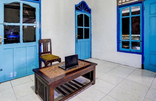 Sidoarjo Hotel | Hotel O Umi Homestay Syariah