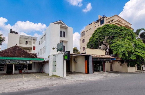 Solo City Centre House | Indria Inn Deluxe Double