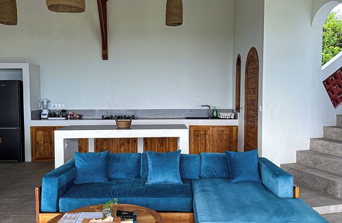 Penida Island House | Infinity Pool Villa · Ocean & Volcano Views · Private Hillside Retreat