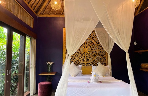 Sayan Villa | Joyously Raw Villas