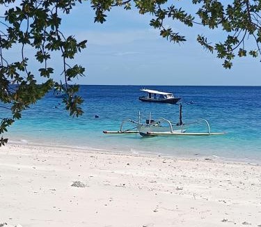 Gili Meno Resort | Kampung Meno Bungalows