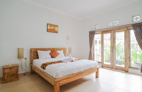 Batu Bolong Hotel | Karan Homestay Canggu