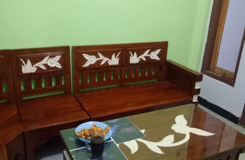 Tamansuruh House | Kawah Ijen Guest House