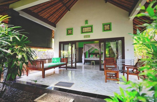 Purwakerti Cottage | Kirana Homestay - Leaf Bungalow