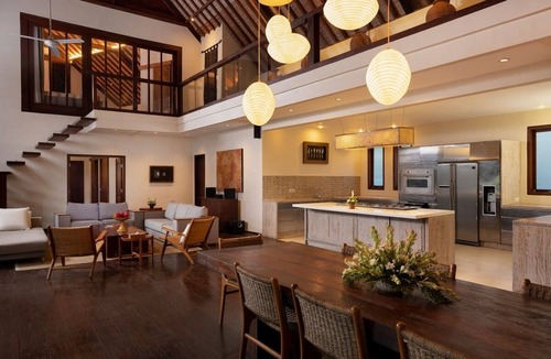 Banjar Semer Villa | KR7001 - 7 Bedroom Villa in Kerobokan