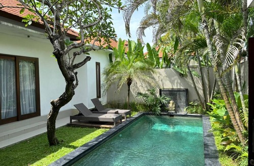 Kerobokan Villa | Kubu Manggala 1-Bedroom Private Pool Villa Include Breakfast