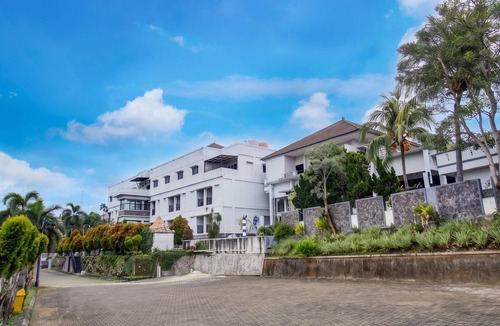 Bandar Lampung House | Kuraya Premium Villa Escape