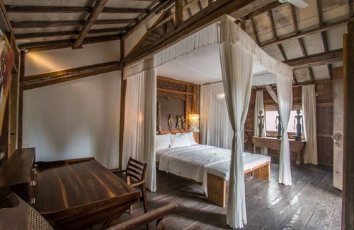 Umalas Villa | La Banane, 5 Bedroom Villa+Cook, Peaceful Tranquility, 5 mins from Seminyak.