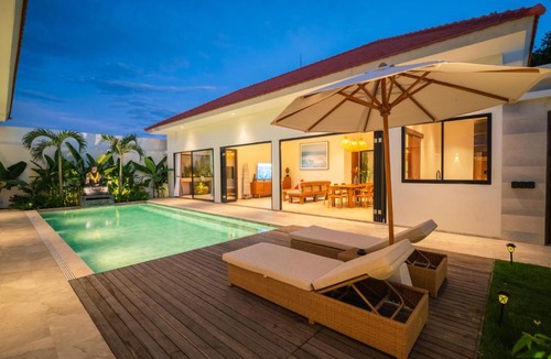 Jimbaran House | La Bay, private suite in stunning villa close to Balangan beach