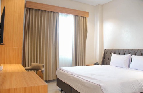 Karawang Hotel | Lakeside TELL Cikarang