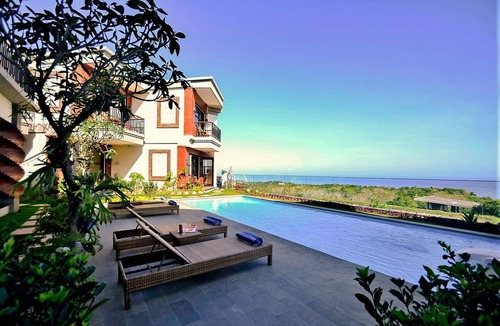 Pecatu Villa | LARGE 15BR Ocean View Villa, Uluwatu! 10Min Drive To Famous Uluwatu Temple!