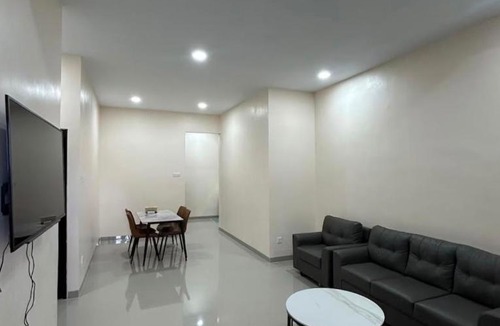 Tanjung Uncang House | Livi Guest House
