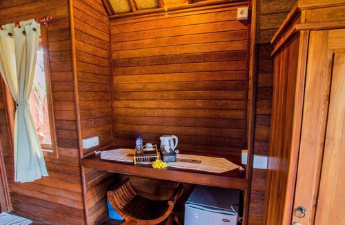 Mushroom Bay Cottage | Located near dream beach, lembongan behind of the premary