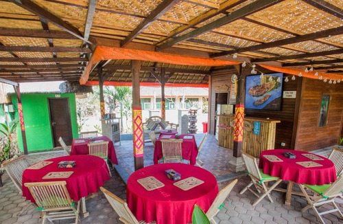 Mushroom Bay Cottage | Located near dream beach, lembongan behind of the premary