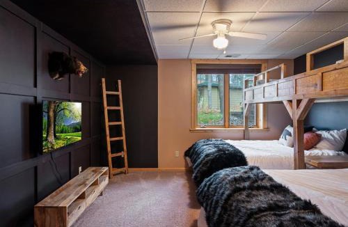 Walker House | Longbow Lodge
