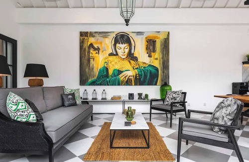 Petitenget Villa | Lux Artsy Villa Nago Walk to Seminyak Best Spots