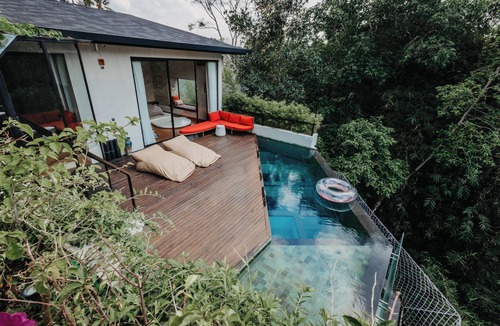 Singakerta Villa | Luxe River Gorge Villa w/Glass Rooftop Pool