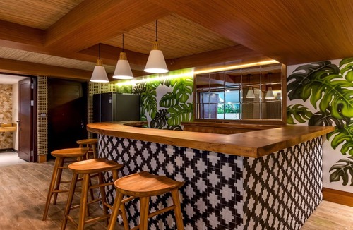 Berawa Villa | Luxurious 7BR Villa In Berawa - 9Min Drive To Batu Bolong Beach! W/Swim Pool!