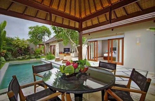 Kerobokan Villa | Luxury 3 Bedroom Private Pool Villa
