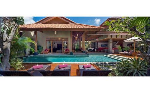Laksmana Villa | Luxury 4BR Villa By The Beach, Seminyak! - Chill By The Pool During A Sunny Day