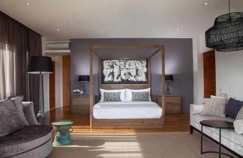 Babakan Villa | Luxury 5BR Canggu Villa with Private Pool, Rice Fields View & Beach Nearby - The Palm House