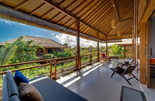 Laksmana Villa | Luxury 9BR Villa By The Beach, Seminyak! - W/Large Swimming Pool & Pool Table!