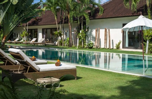 Seminyak Villa | Luxury Complex 16 BR in the heart of Seminyak