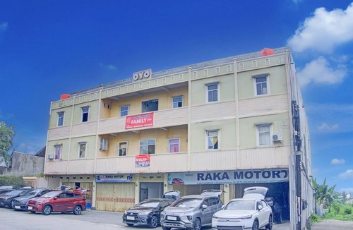 Bandar Lampung House | Luxury Deluxe DBL Retreat W/Free WiFi and Parking