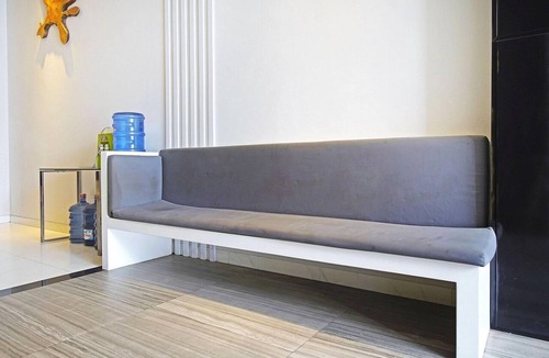 Dago House | Luxury Deluxe DBL Escape W/Free WiFi and Parking