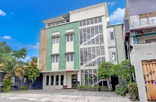 Central Yogyakarta House | Luxury Deluxe DBL Retreat W/Free WiFi and Parking