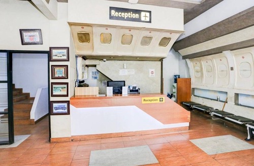 Tangerang House | Luxury Deluxe DBL Retreat W/Free WiFi and Parking