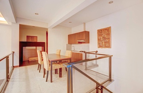 Cilandak House | Luxury Deluxe DBL Retreat W/Free WiFi and Parking