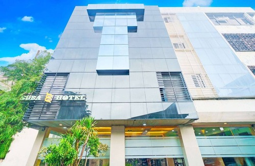 Tanjung Duren Utara House | Luxury Deluxe DBL Retreat W/Free WiFi and Parking