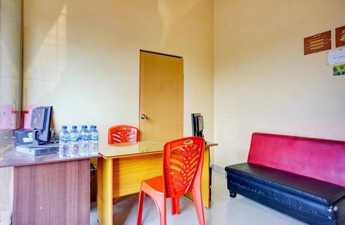 Medan House | Luxury Deluxe DBL Retreat W/Free WiFi and Parking