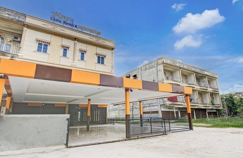 Pekanbaru House | Luxury Twin Stay with Free WiFi and Parking