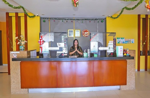 Jakarta House | Luxury Twin Stay with Free WiFi and Parking