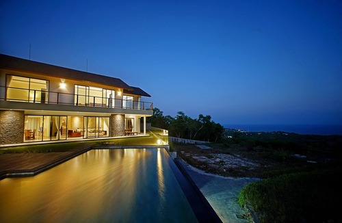 Pecatu Villa | Luxury Villa Uluwatu with Panoramic Ocean View