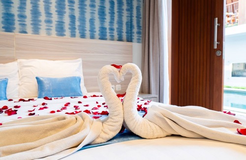 Central Seminyak Bed & Breakfast | Mahesa Suites Seminyak