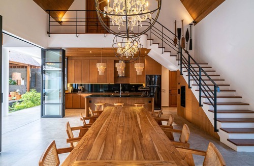 Munggu House | Majestic 4Bdr Villa, Pererenan Beach
