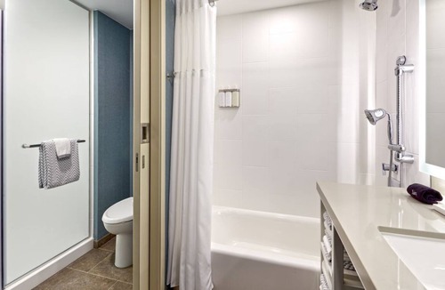 Anaheim Resort Resort | Make Magical Memories! 2 Serene Units, Outdoor Pool, Walk to Anaheim Gardenwalk!