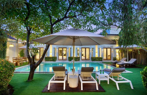Seminyak Villa | MASSIVE! 9 BEDR!/9BATH VILLA/POOL CENTRAL SEMINYAK