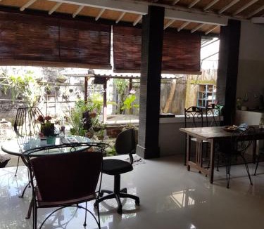 Berawa House | Mawar Homestay Canggu