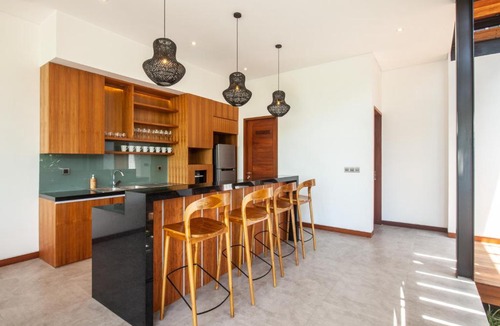 Pererenan Villa | Modern 4BR incredible rice-field view