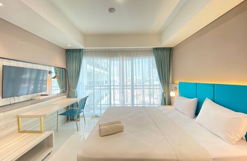 Malabar Apartment | Modern and Spacious Studio Room at Green Kosambi Apartment